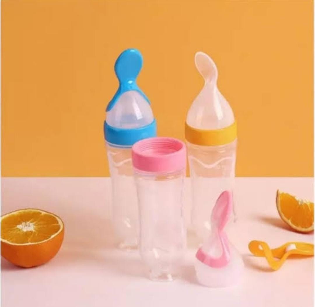 🍼90ml Soft Silicone baby feeding bottle with spoon tip.Food grade silicone spoon helps relieve teething omfort and massage baby's gums - Spoon feeder improves hand-eye coordination.