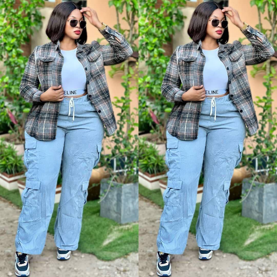 Three piece suit for ladies,comes with a pant, a top and a sweat shirt, This fashionable outfit is amaizing for hangouts and travelling, this makes you look sunning and elegant.