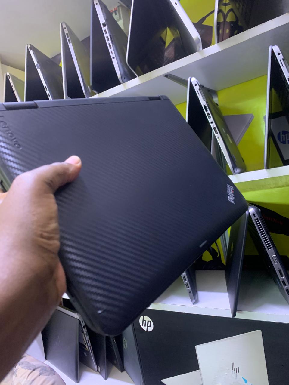 GRADE A LENOVO YOGA 11E X360 INTEL PENTIUM N4200 SPEED OF 1.1GHz TOUCH SCREEN  WINDOWS 10 PRO 6 MONTH WARANT 4GB RAM 128 SSD