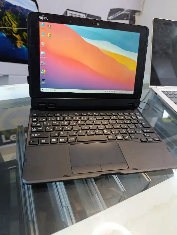 FUJITSU Q508 WINDOWS TABLET HAND TOUCH AND PEN TOUCH 4GB 128GB DETACHABLE 3MONTHS WARANT SPEED OF 1.6GHz WITH STYLUS PEN