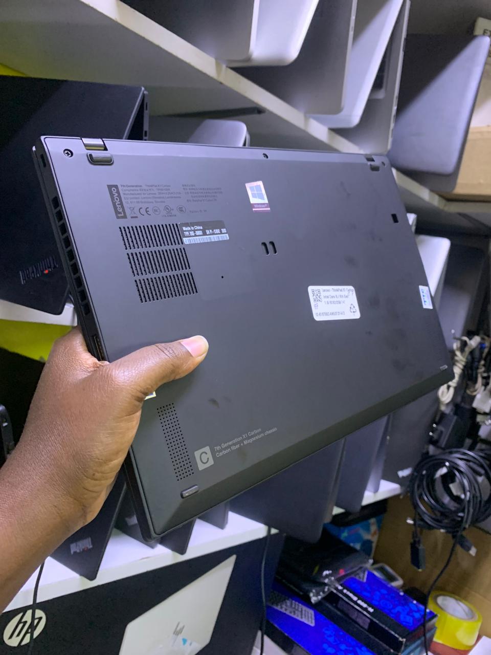 GRADE A EX UK X1 CARBON LENOVO THINKPAD INTEL CORE I5 8TH GENERATION  14 INCH DISPLAY 6MONTH WARANT  SPEED OF 1.8GHz to 2.4GHz [8 CPU]