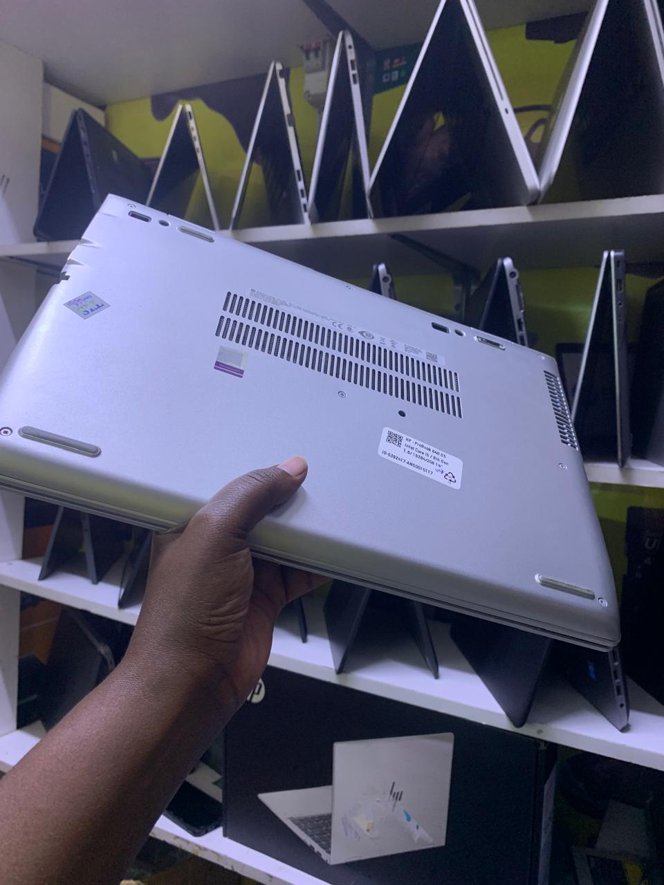 GRADE A EX HP PROBOOK 640 G5 INTEL CORE I5 16GBRAM 256SSD 8TH GENERATION 14 INCH DISPLAY SPEED OF 2.3GHz to 2.6GHz 6 MONTH WARANT