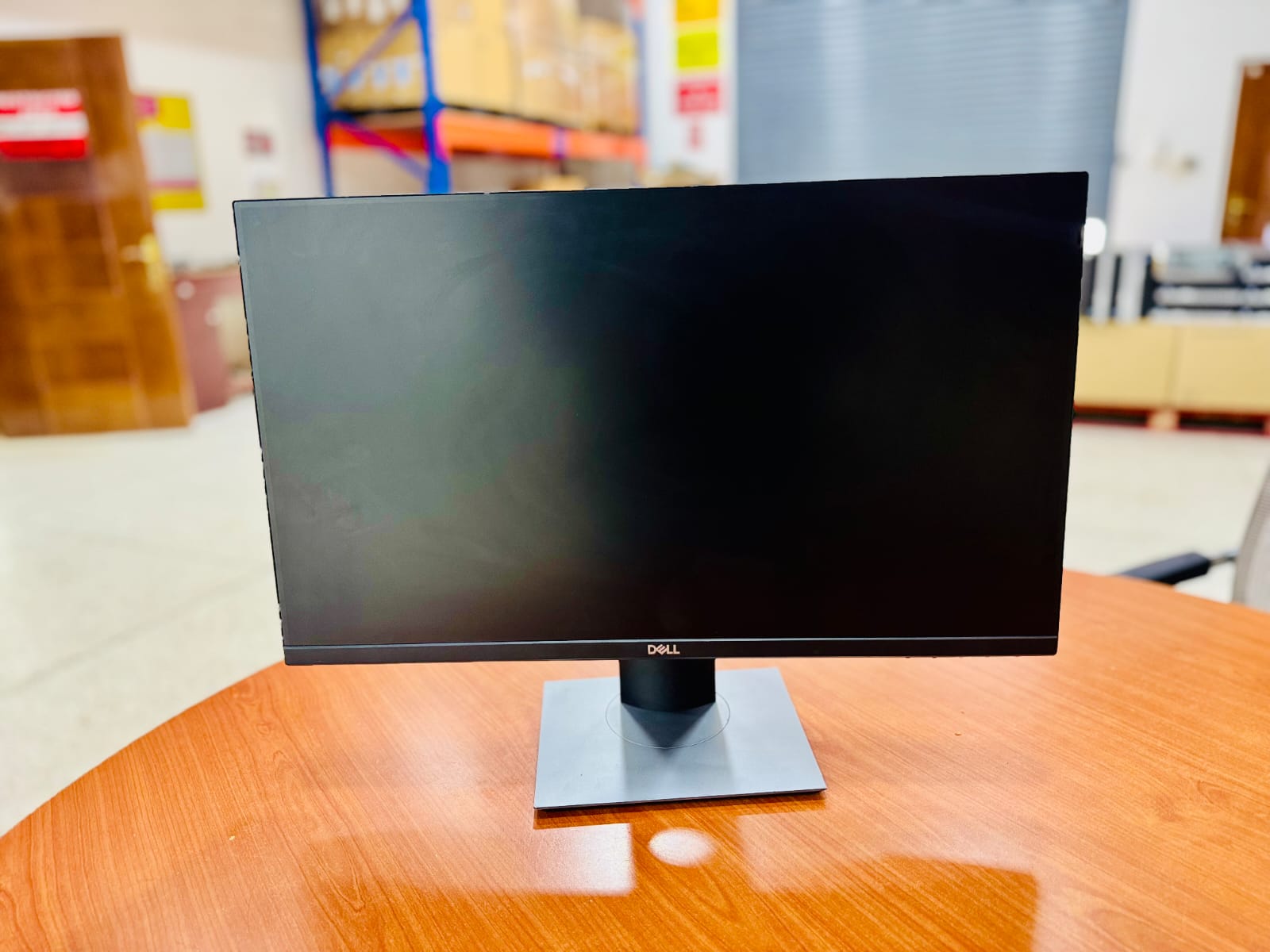 GRADE A EX UK DELL MONITOR P2419H 24 INCH  HDMI,1DISPLAYPORT,1VGA PORT,2 USB 3.0 FULL HD]1920*1080]