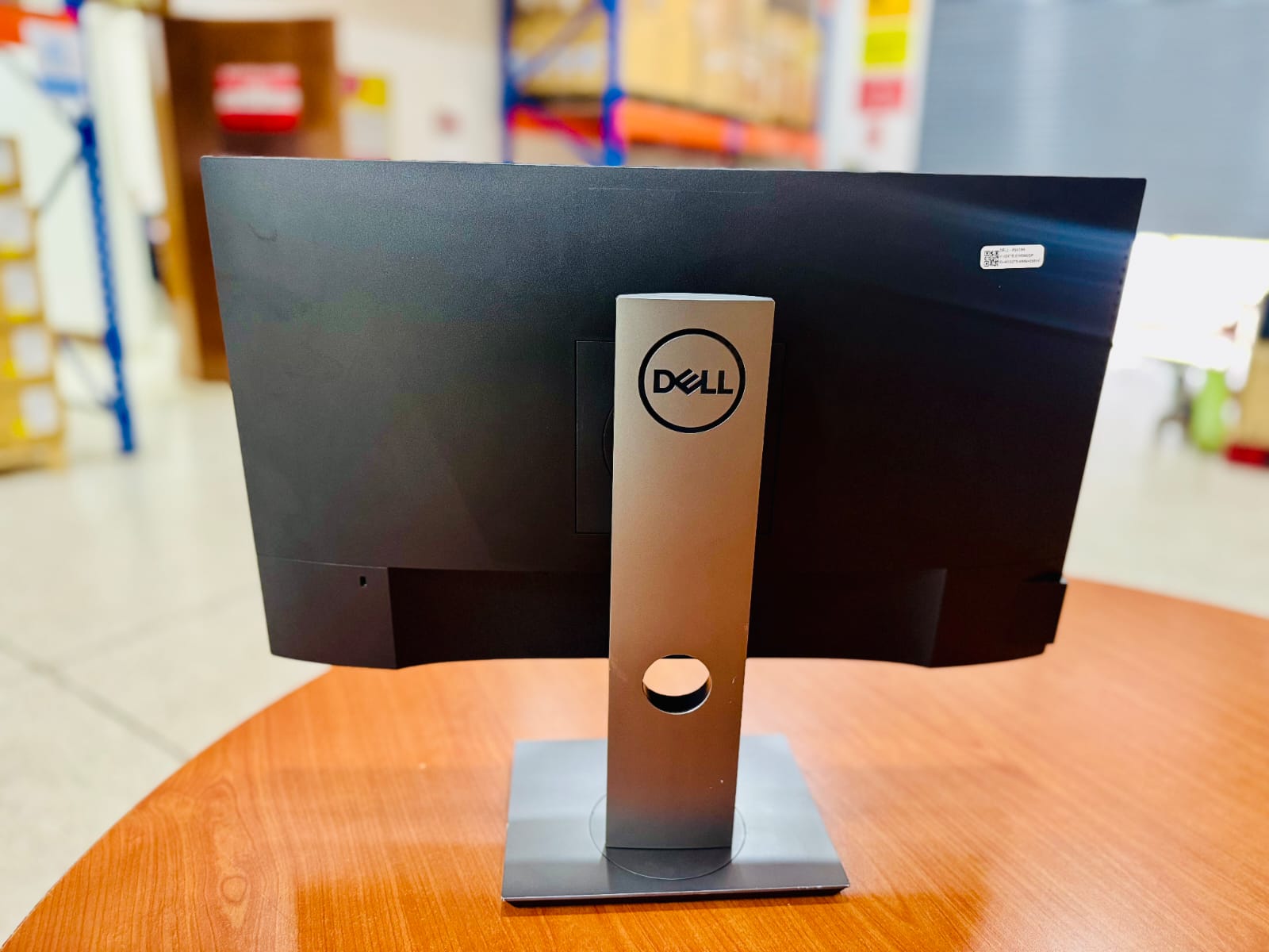 GRADE A EX UK DELL MONITOR P2419H 24 INCH  HDMI,1DISPLAYPORT,1VGA PORT,2 USB 3.0 FULL HD]1920*1080]