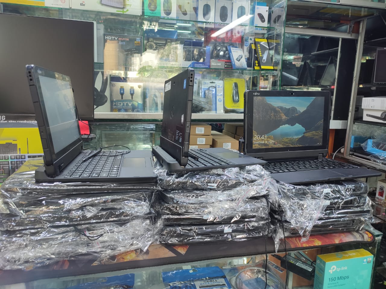 GRADE A EX UK DETACHABLE FUJITSU Q508 INTEL ATOM X7-Z8700 TABLET 4GB RAM 128SSD WITH STYLUS PEN 6 MONTH OF WARANT