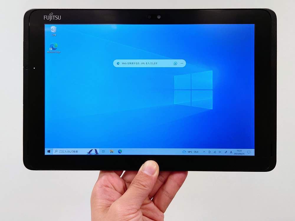 REFUBLISHED FUJISTU ARROW TAB (Q508/SE) ATOM X7  4GBRAM 128GB STORAGE DETACHABLE WITH STLRUS PEN