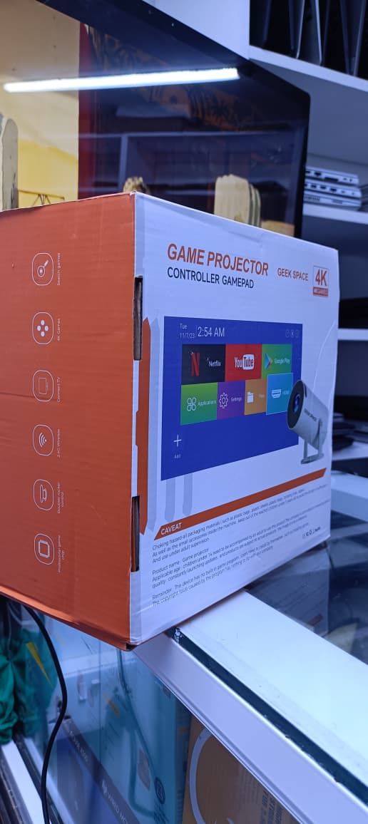 GEEK SPACE  GAME PROJECTOR 4K X10PLUS WITH CONTROLLER GAMEPAD
YOUTUBE,NETFLIX,PRIMEVIDEO,FOX,DISNEY,MYTV,FOX,