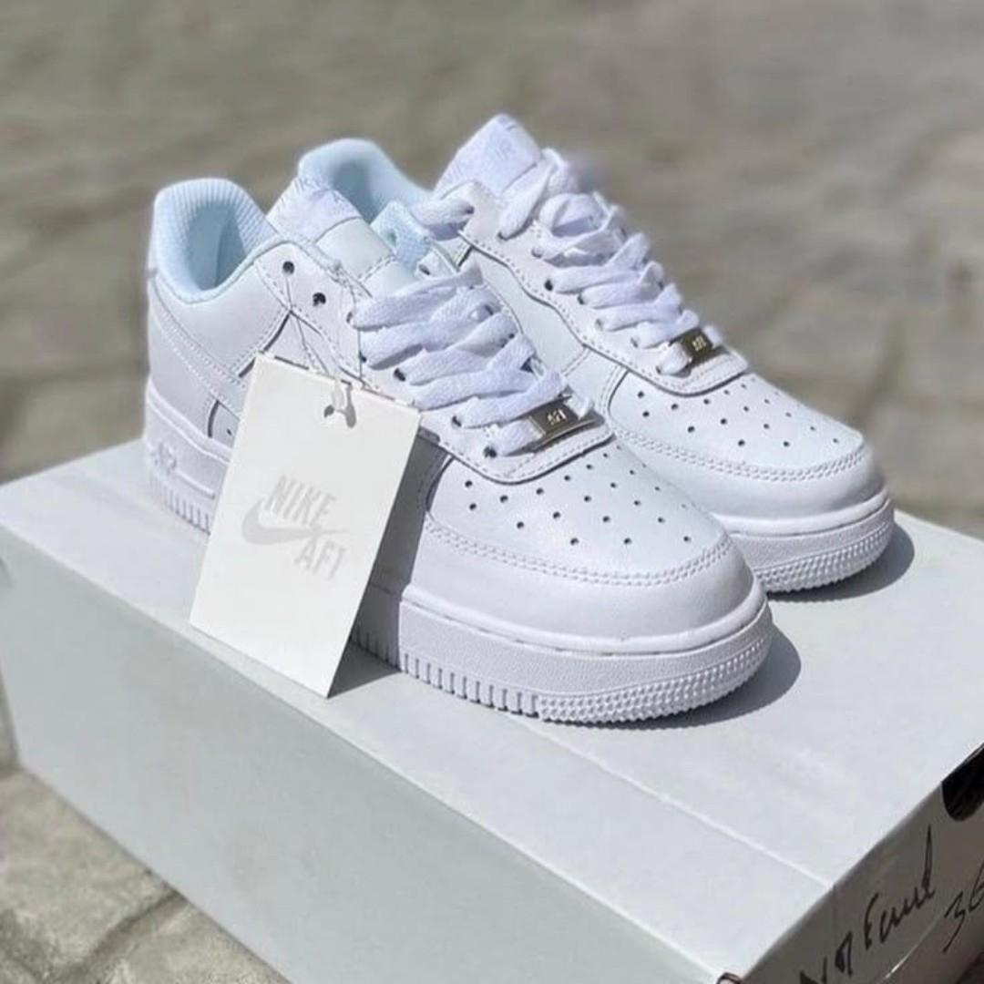 ORIGINAL LEATHER AIR FORCE 1 WHITE COLOUR TRIPPLE WHITE ,HIGH QUALITY SNEAKERS. AIRFORCE 1 white JORDAN Best shop for Airforce, Air jordan, Airmax tn, Air force sneakers)