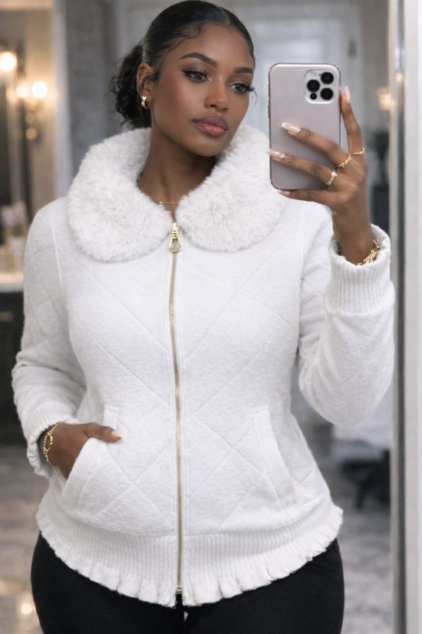 Women's Cocoa Luxe Quilted Fur Collar Zip Sweater Jacket - One Size Fits All.