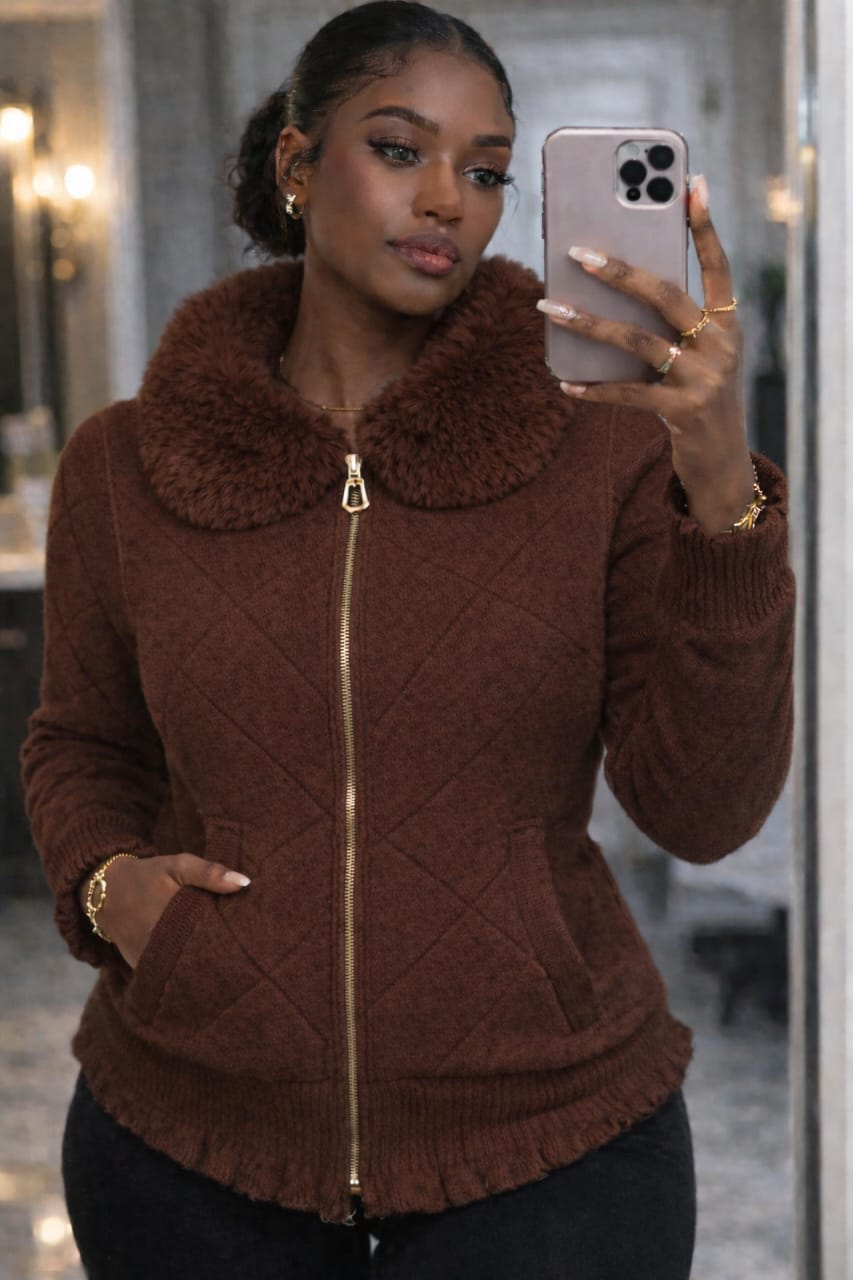 Women's Cocoa Luxe Quilted Fur Collar Zip Sweater Jacket - One Size Fits All.