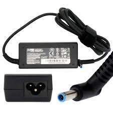 HP BLUE PIN LLAPTOP CHARGER USED IN VARIOUS HP LAPTOPS INCLUDING MODELS LIKE HP PROBOOK 11 G2, 840 G3,G5,G6,G7 etc.CARRIES WITH IT AN ADAPTER OF 65W(19.5V,3.33A)AND A DISTINCTIVE 4.5mm X3.0 mm TIP.