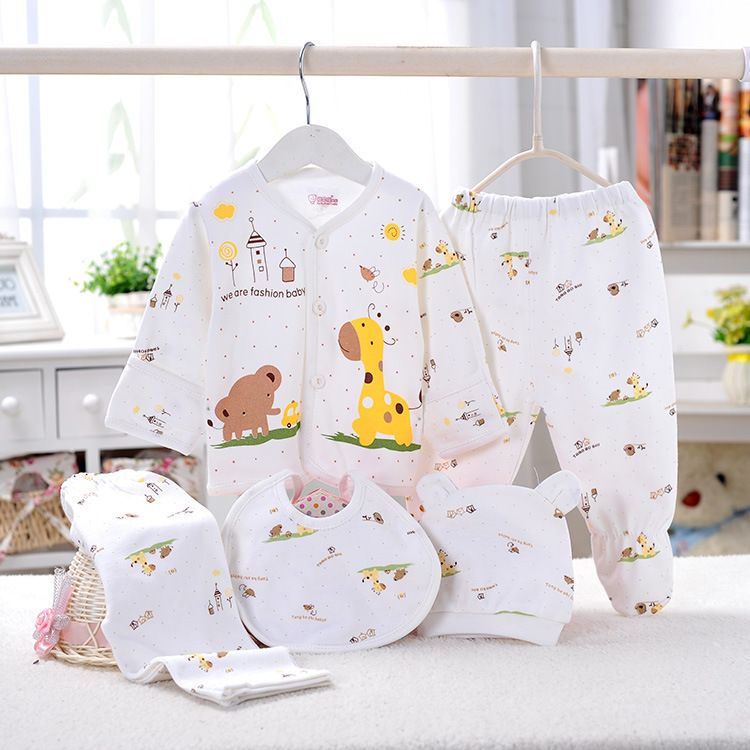 Newborn clothes, pure cotton infant underwear five-piece set. Pure cotton baby clothing for babies aged 0-3 months. Baby five-piece set