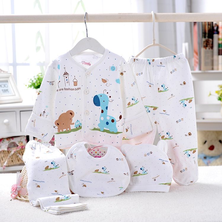 Newborn clothes, pure cotton infant underwear five-piece set. Pure cotton baby clothing for babies aged 0-3 months. Baby five-piece set