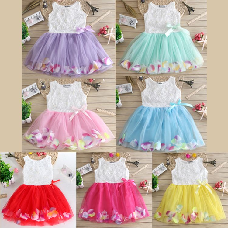 New summer style sleeveless dress for little girls with petal-shaped hem. Girl's children's dress. Girl's tulle dress