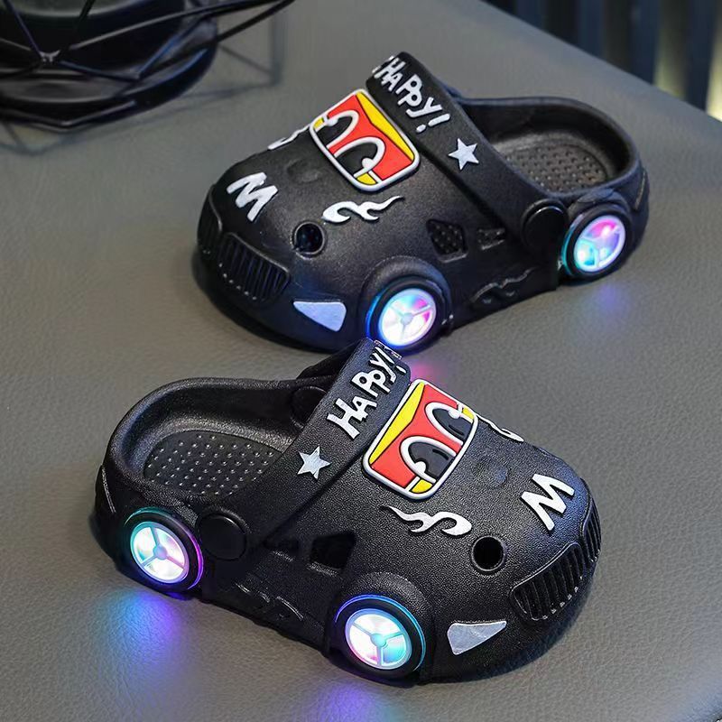 Children's slippers summer 2025 new glossy car slippers boys and girls non-slip beach hole shoes.