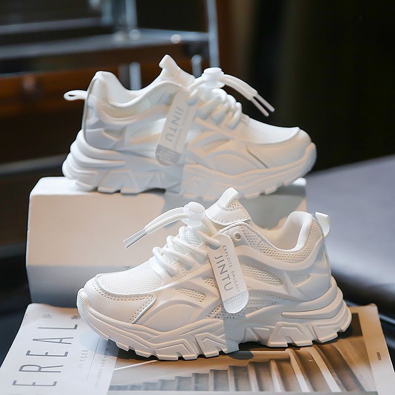 Girls' sports shoes are breathable. New Korean children's net shoes, small white shoes and soft soles for girls' running shoes in summer