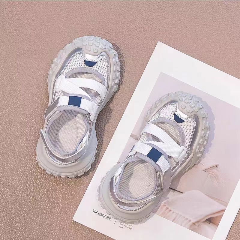 Girls' Sandals 2025 Summer New Children's Sports Shoes Baotou Sandals Boys' Sandals Hollow Fashion Beach Shoes