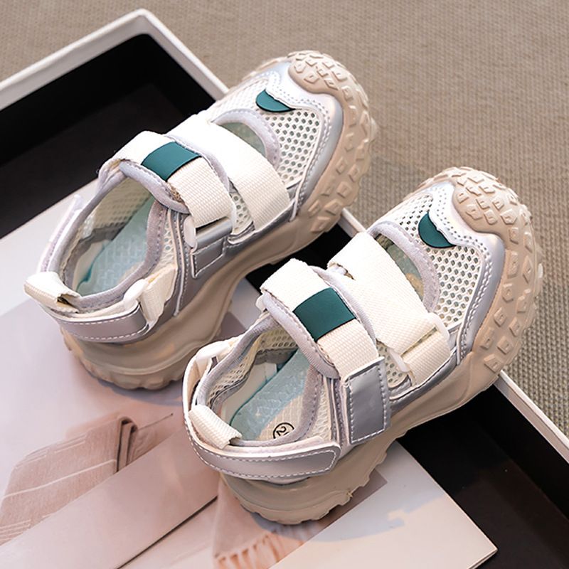 Girls' Sandals 2025 Summer New Children's Sports Shoes Baotou Sandals Boys' Sandals Hollow Fashion Beach Shoes
