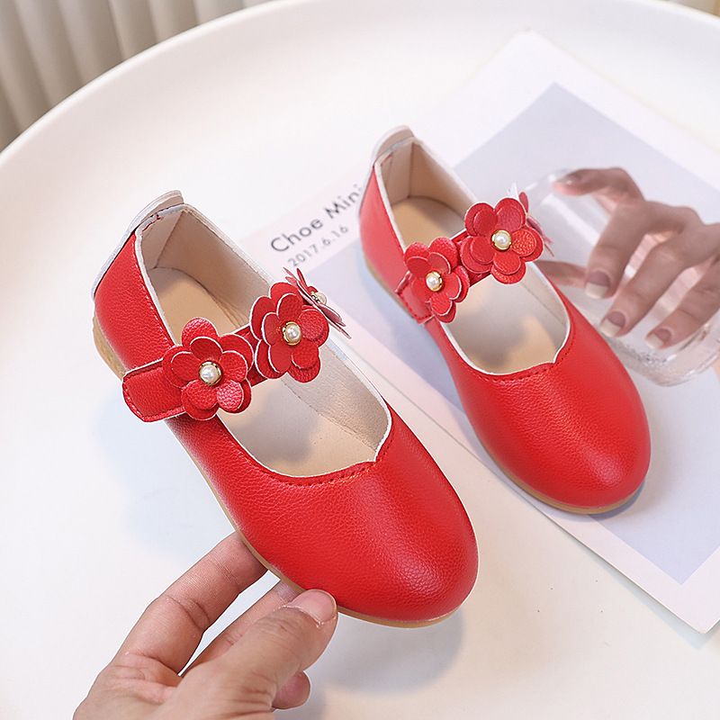 New girls' leather shoes party shoes children's performance shoes white students' single shoes etiquette flower girl school shoes with soft soles and tendons are comfortable.