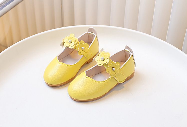 New girls' leather shoes party shoes children's performance shoes white students' single shoes etiquette flower girl school shoes with soft soles and tendons are comfortable.