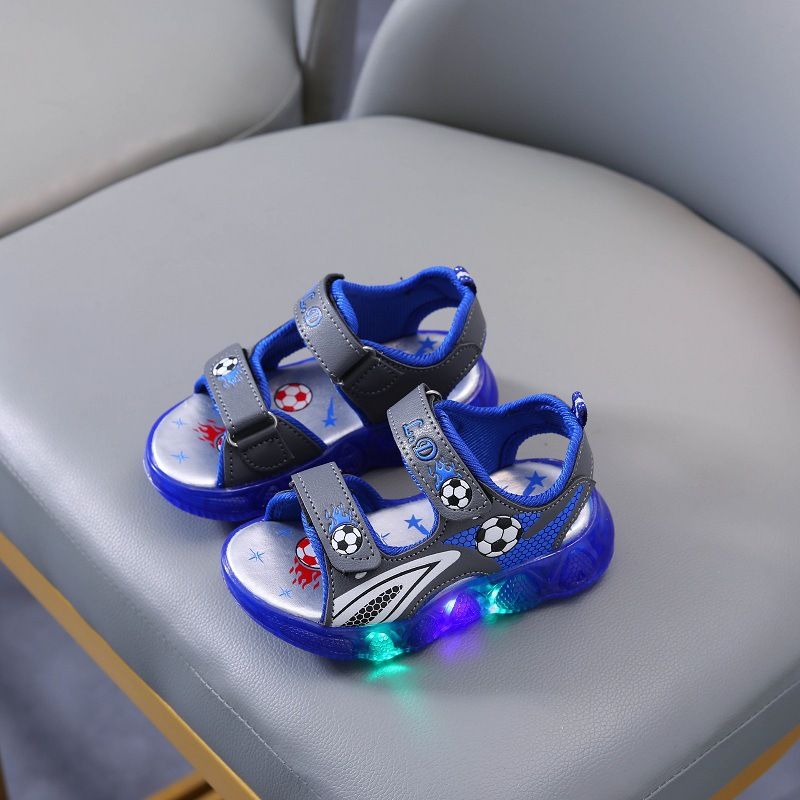 New summer light-emitting boy sandals children's beach shoes soft-soled boy sandals