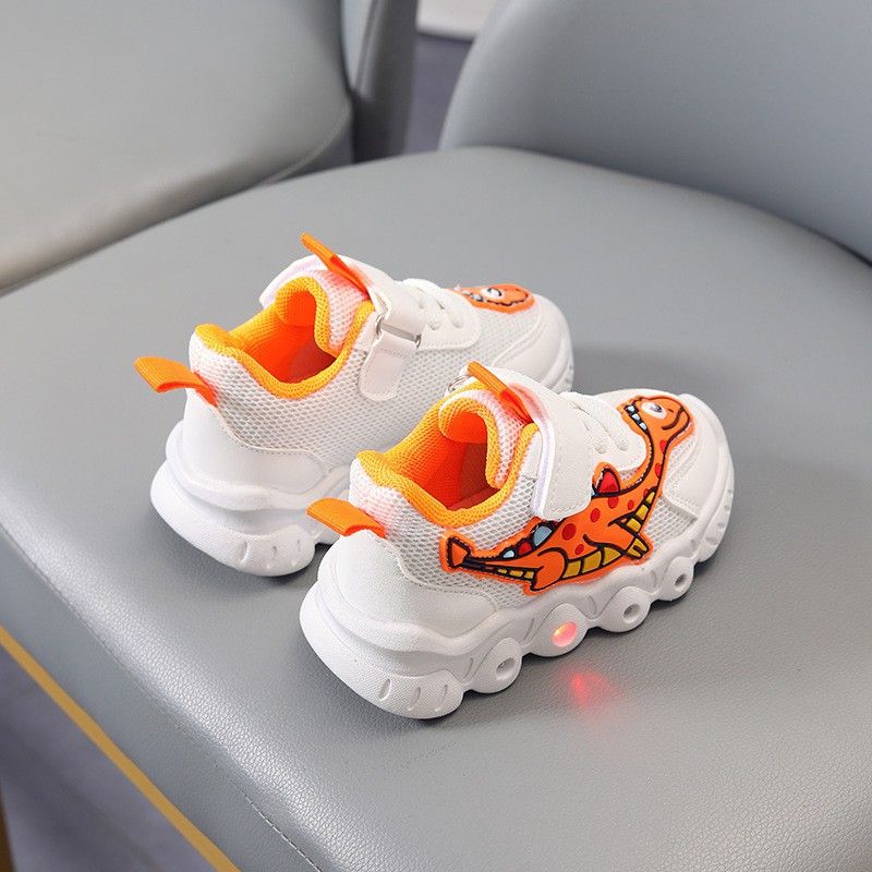 New spring and autumn boys' sports shoes and girls' mesh breathable children's baby light-emitting sports shoes