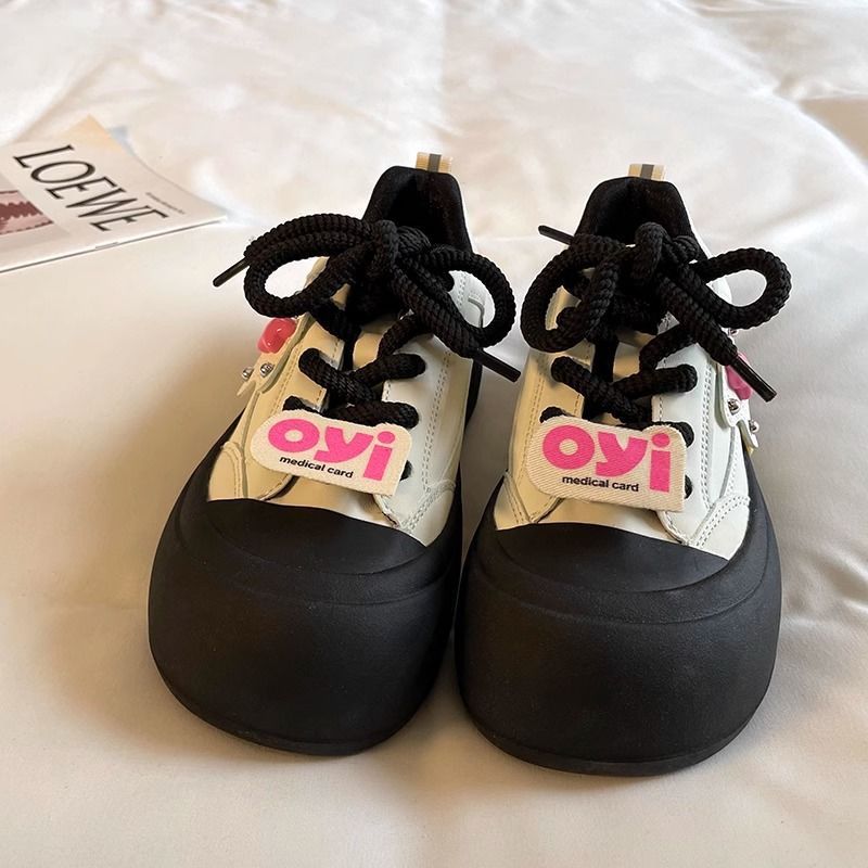 Girls' sports shoes in the spring and autumn of 2025, new girls' small white shoes and big shoes, children's cute star leisure sports shoes