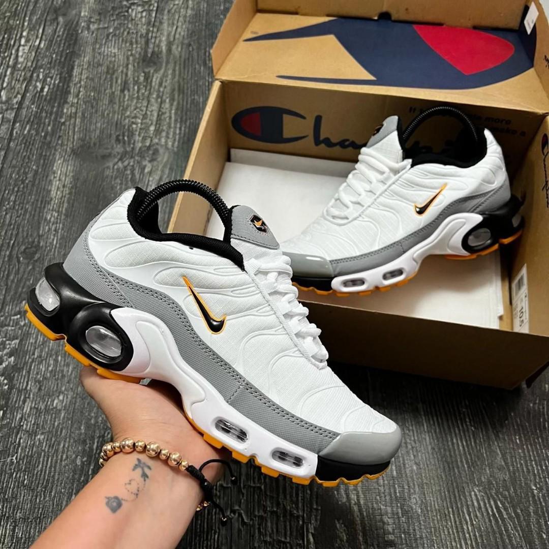 LOW CUT MEN SNEAKERS ✅This sneakers shoe is fashionable and durable, it has a comfortable inner sole and durable rubber sole. It is a latest version of men Classic low Cut sneakers.