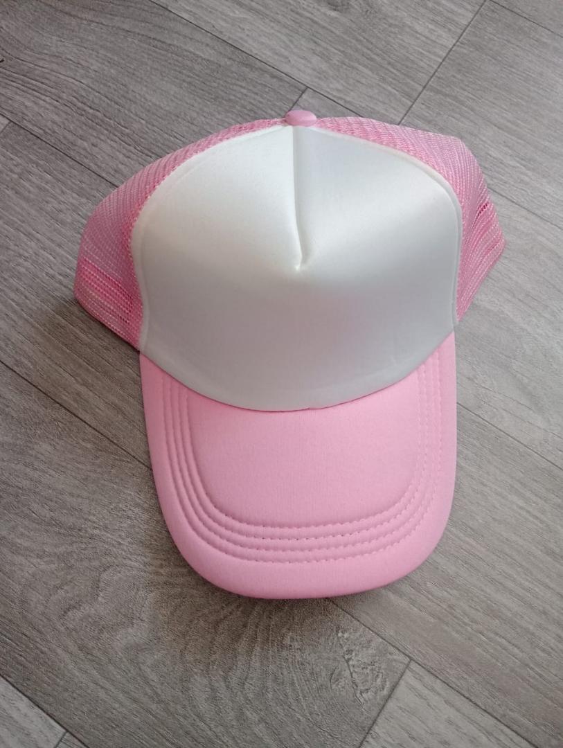 FASHION UNISEX CAPS🎱Fashionable caps in a out standing quality, durable and easy to maintain. They are suitable in all occasion and flexible with all out fits.