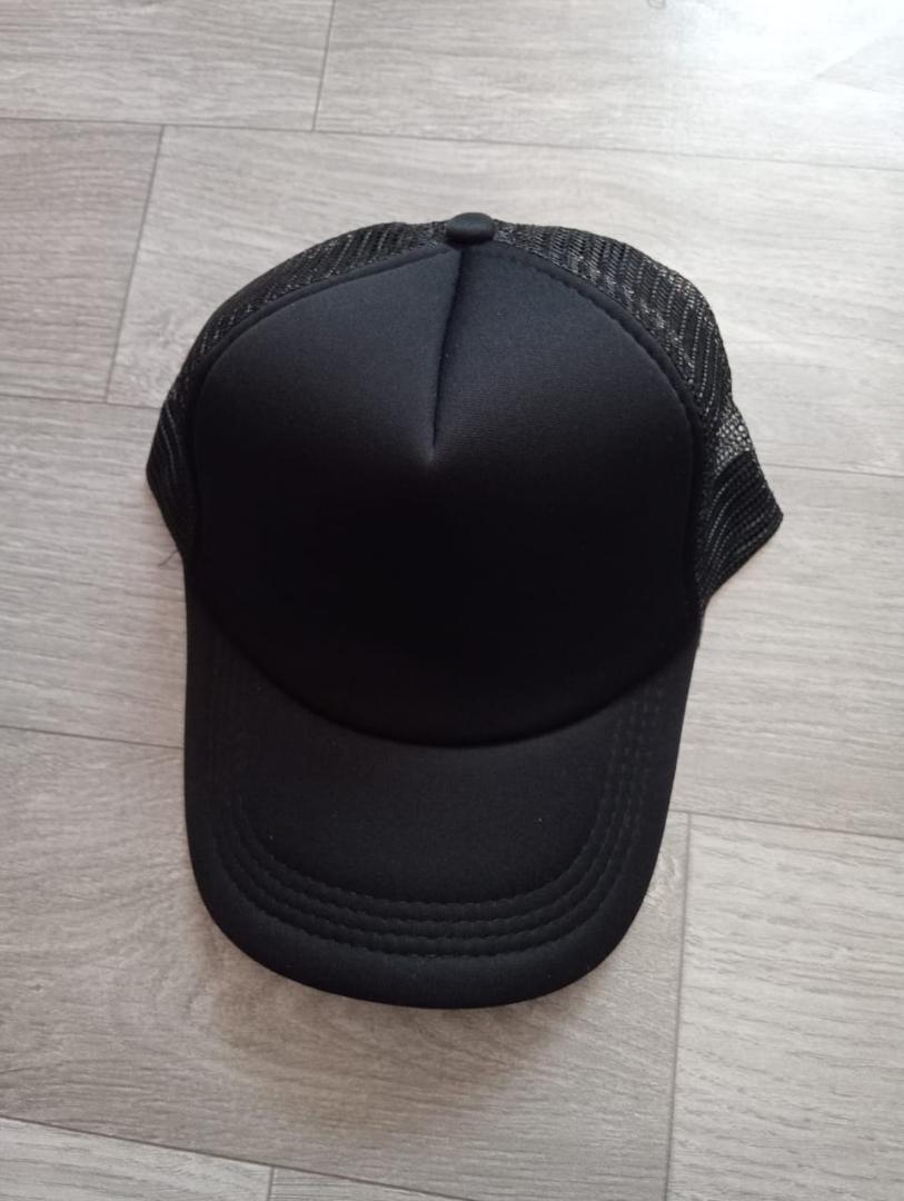 FASHION UNISEX CAPS🎱Fashionable caps in a out standing quality, durable and easy to maintain. They are suitable in all occasion and flexible with all out fits.