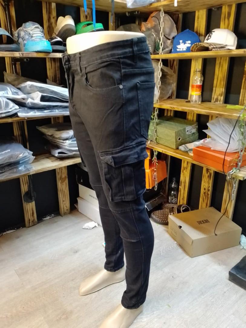SIDE POCKET MEN HEAVY JEANS 🎱This men jeans trouser is a high end quality and slightly stretchy, it is durable and fashionable. It's a hard material jeans marking it's durability. It is flexible and