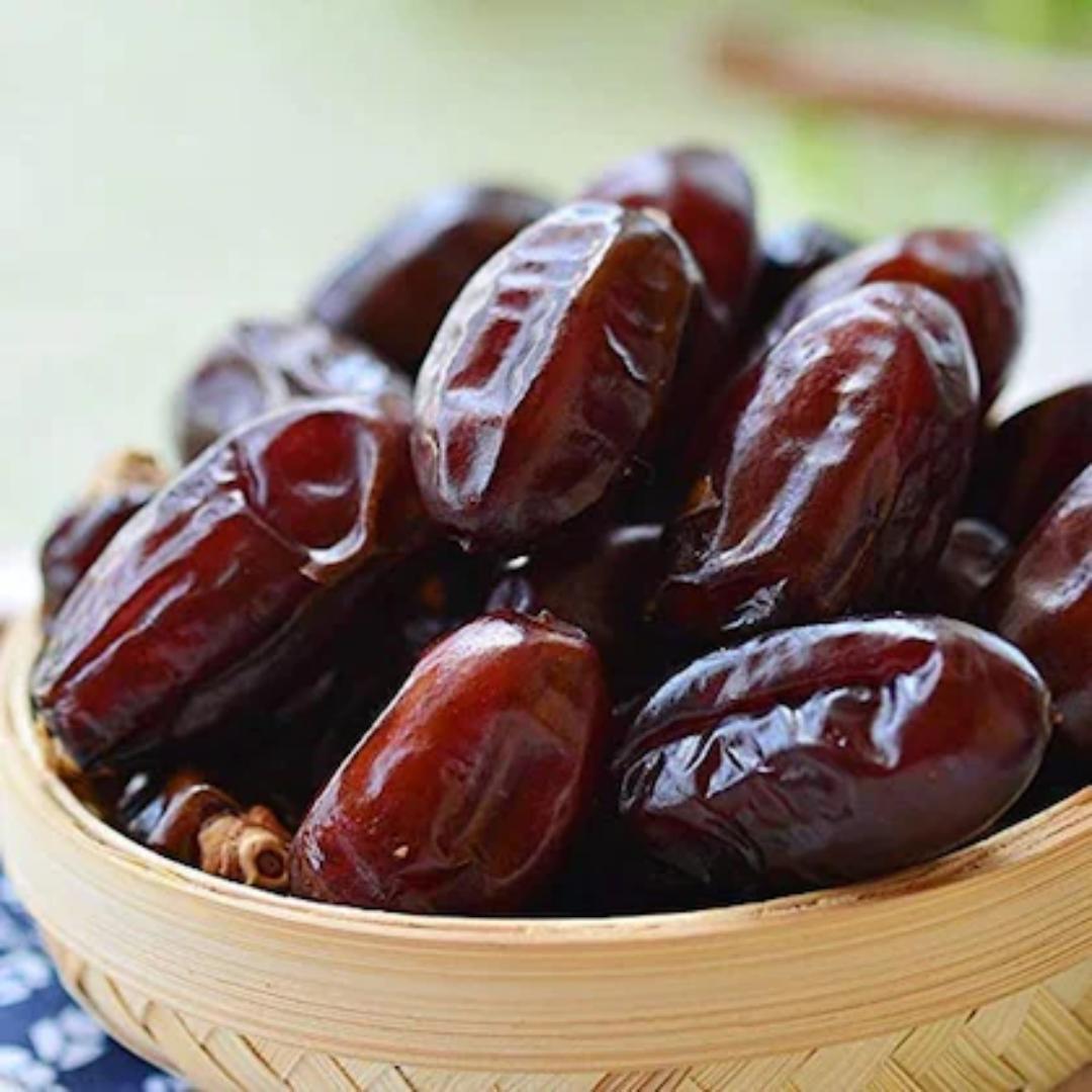 Tamri VIP dates fruit