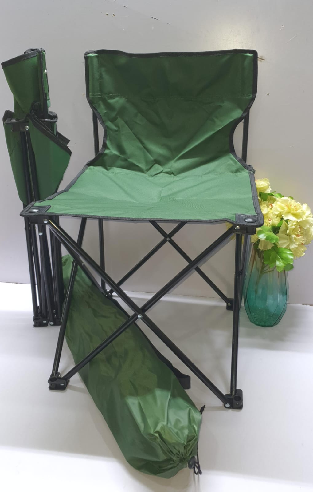 *NEW ARRIVALS*🎊🎊🥳🥳



*foldable metallic frame water proof canvas camping chair 



 *Available in black,green & blue colours*