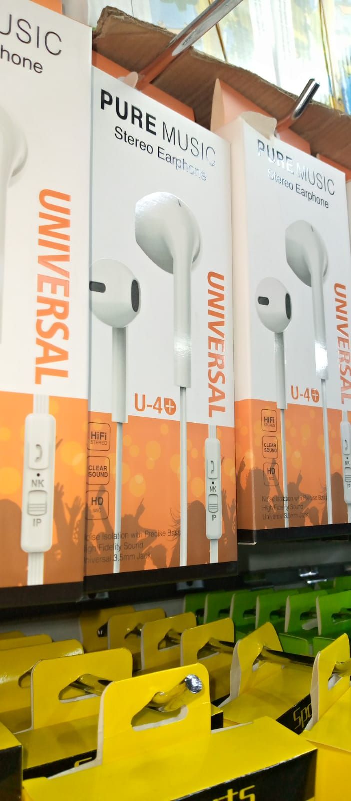 ❇️👌Earphones original punex model with good sound quality and equalizer the bass is great and modified to make your music sweet 2pcs yours and your sweethrts White L