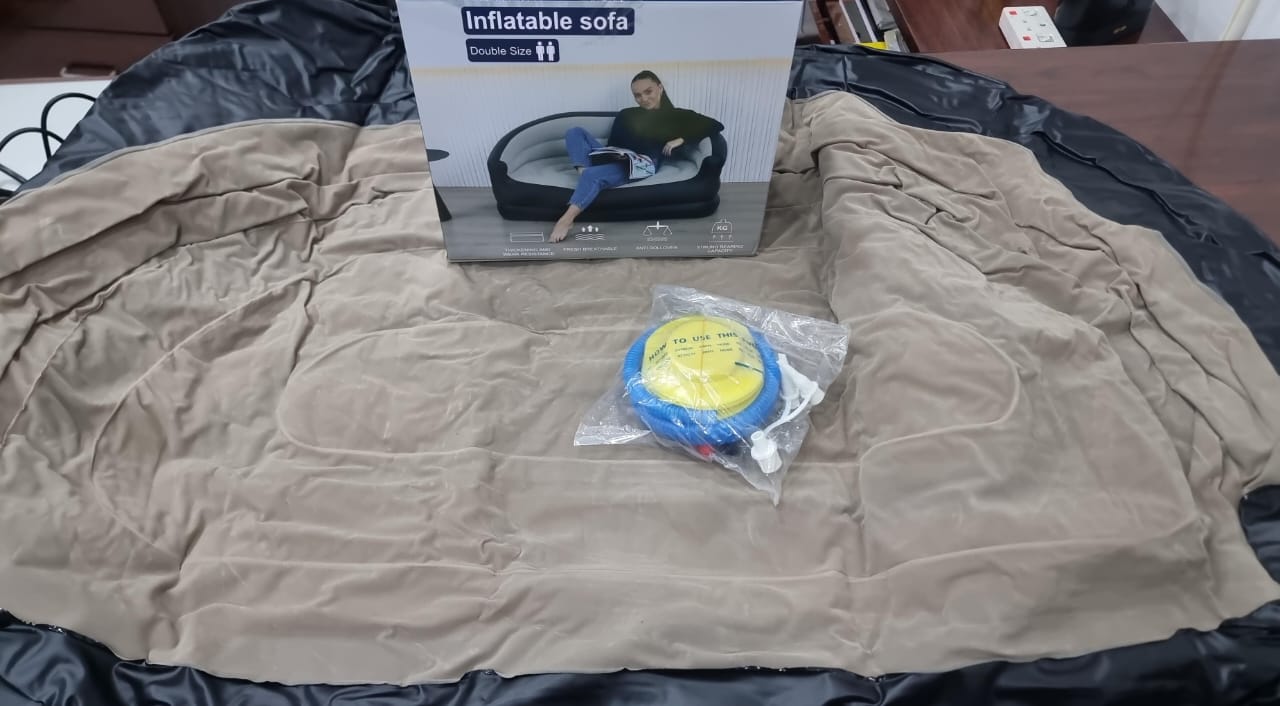 New arrival ⛲🧣🫧 Double size Inflatable sofa seat size 135x84x62cm plus manual pump now available in 2 colours beige and blue