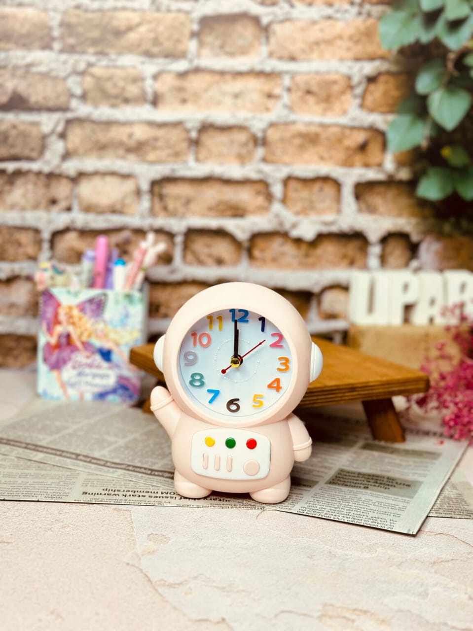 Creative Astronaut Student Bedside Alarm Clock, Personalized Craft alarm Clock, Kids alarm clock, back to school kids alarm clock, Living Room Bedroom Study Room Decoration