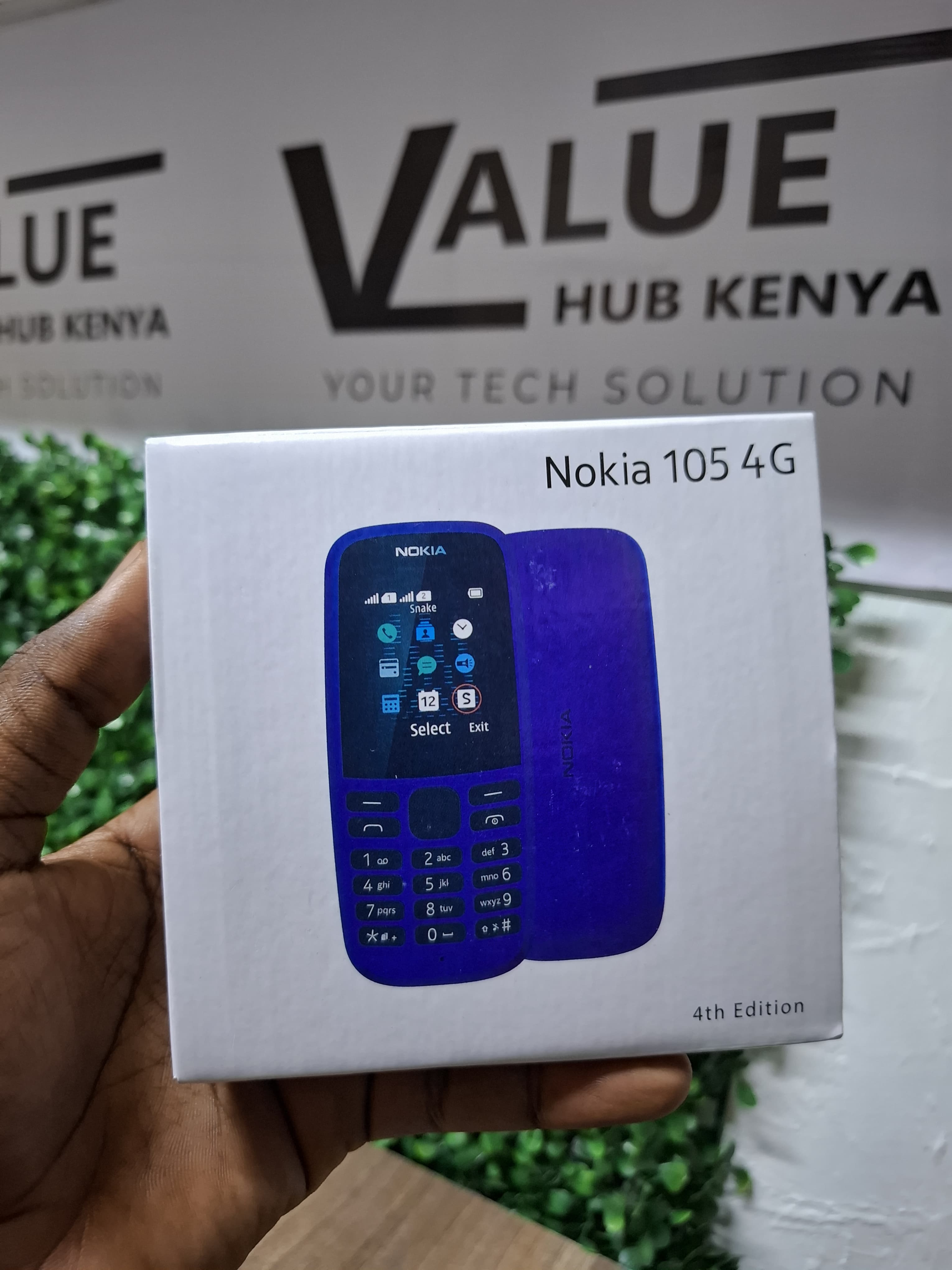 NOKIA 105 4G DUAL, has 4G-supported HD calling¹ and a long-lasting battery² – everything you need for long, clear conversations.