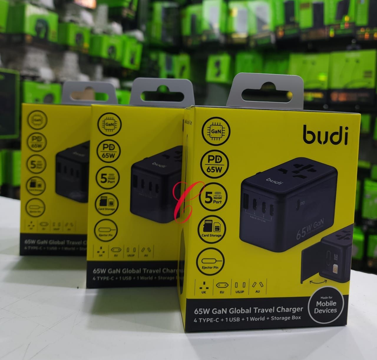Budi AC355B65 65W Gan Global Travel Charger with 4 Type C + 1 USB + 1 world + Storage Box