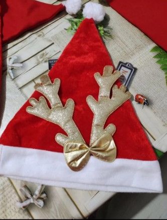 Santa Hat with Golden Antlers & Bow – Festive Christmas hat Party Cap Xmass Hat Chrismass Decorations Festivals Party One size fits all (Adult & Kids)