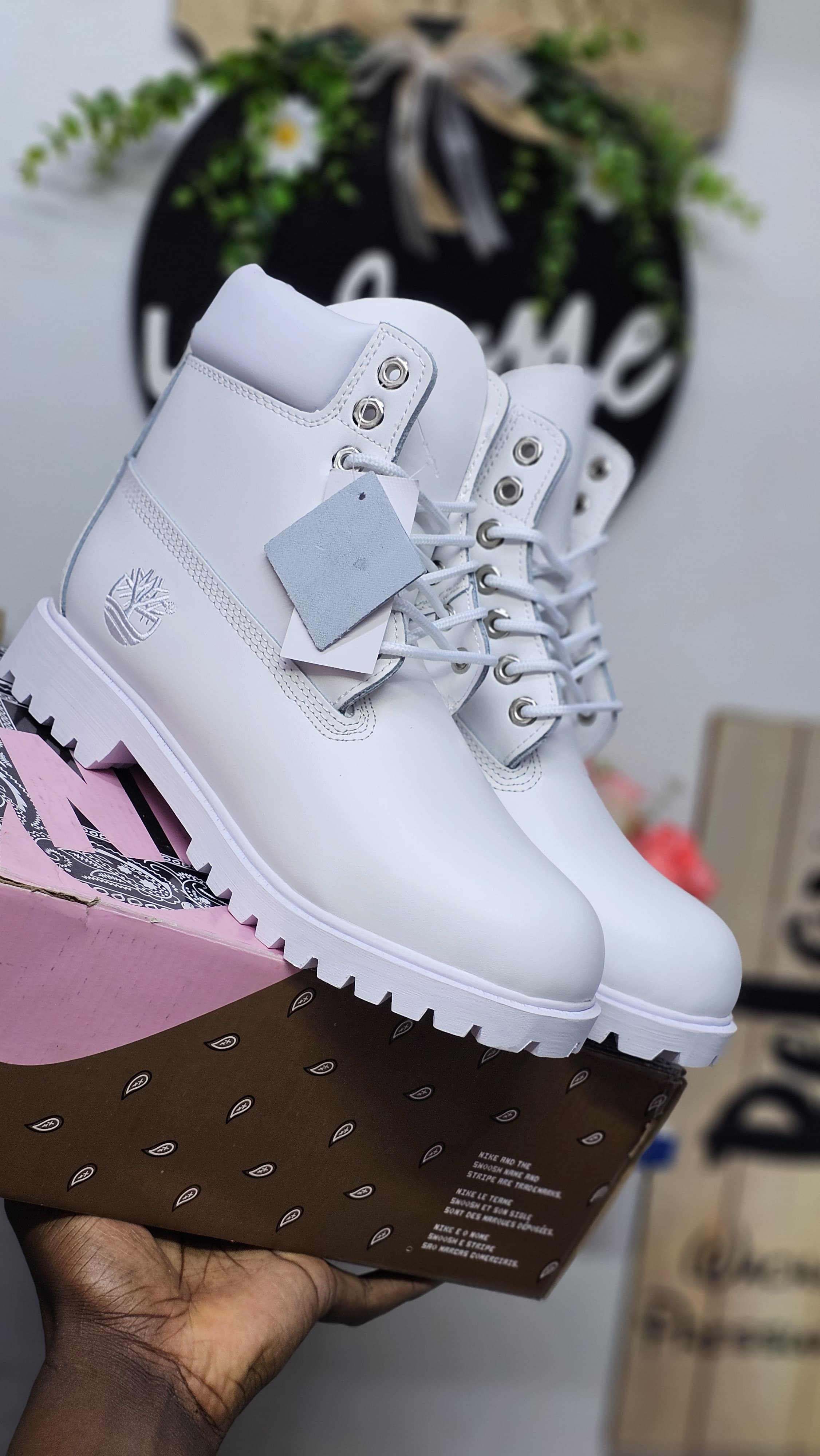 ⚡ORRIGINAL/LATEST TIMBERLAND⚡NEW ARRIVAL STAMPED ELEGANT TIMBERLAND FOR MEN , ALL SEASON UNISEXWEARING,FOR REAL MEN/women ,AVAILABLE IN BROWN GREY AND BLACK; very cute looking🥰🥰🥰🥰