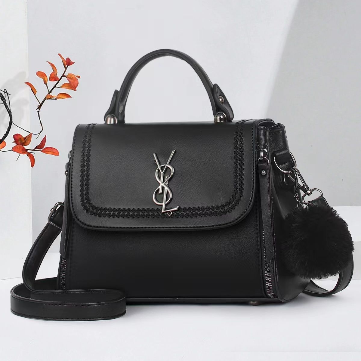 original,latest New Arrival⚡ladies/women classic shoulder bags 🔥easy to cary sholving all your day works easly and easy to cleasn/ wash it seems variable, all colours  and very cute looking❤‍🔥🥰