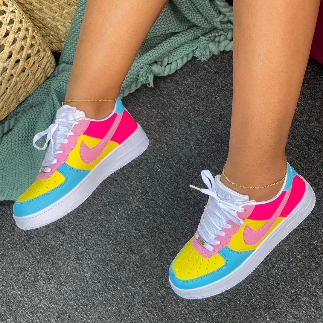 ⚡LADIES AIR FORCE 1, New arrivall⚡Ladies SNEAKERS 🔥HIGH QUALITIY ladies fashioned sneakers/girls airfoce fashion available in;all colours as at picture very cute looking 🥰 and admired🥰generic🥰