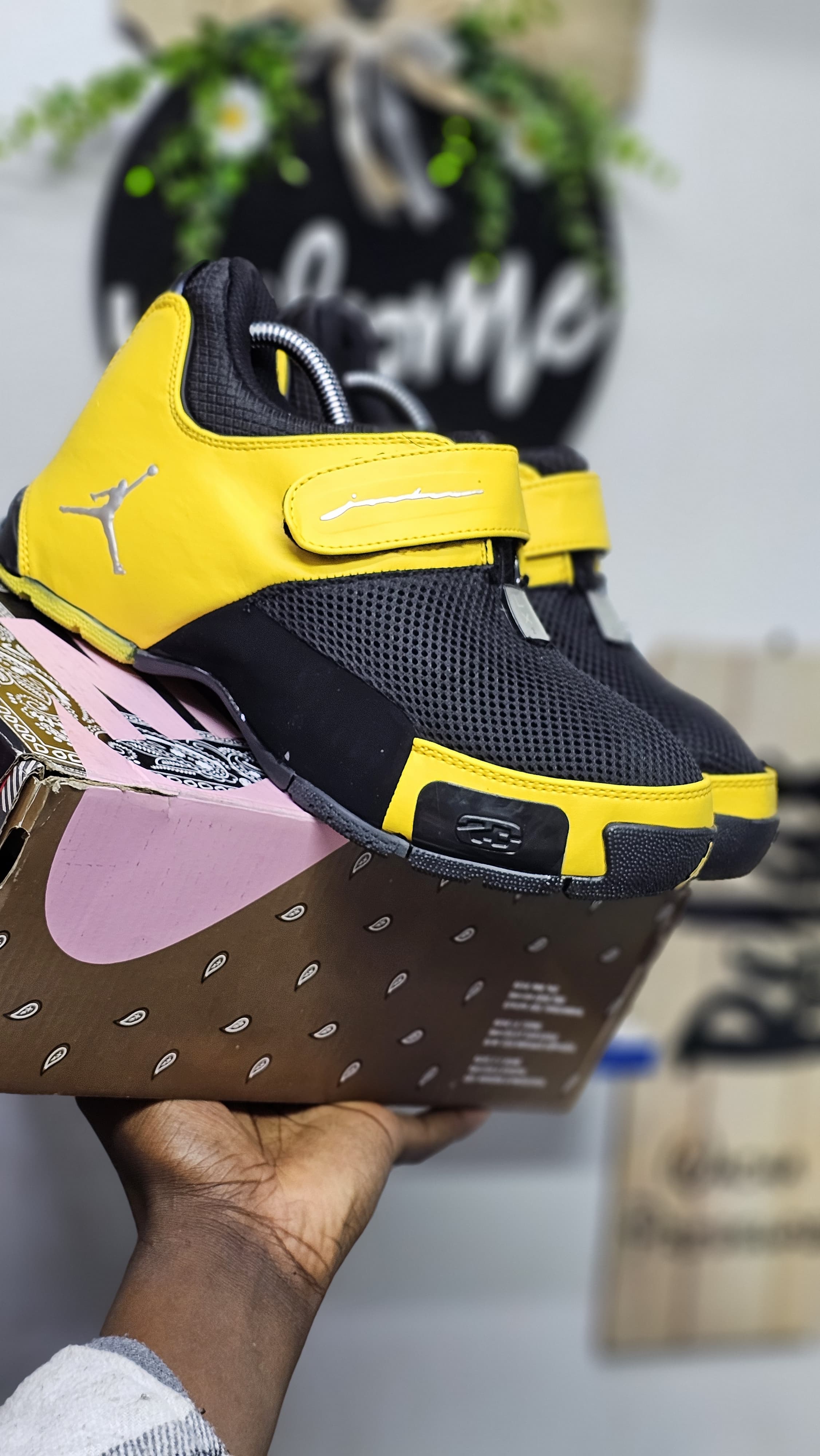 Latest new arrival LX GEN JORDAN⚡ high quality men's classic sneakers⚡💯 fashioned  men's unisex jordan sneakers❤‍🔥very cute bretherble  LX jordan sneakers⚡💯❤‍🔥