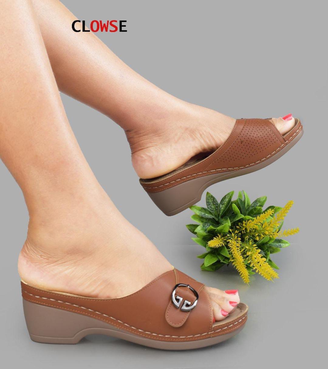 🔥 NEW ALERT / ARRIVAL NEW LADIES  WEDGE HEELS  🔥 HIGH QUALITY LADIES HEELS ⚡ LEVEL UP YOUR LOOK  WITH 🔥🔥⚡THIS NEW FASSIOBABLE AND CLASSIC  LADIES WEDGE HEELS🔥🔥⚡ FLAT ENOUGH FOR CONFORT❤‍🔥