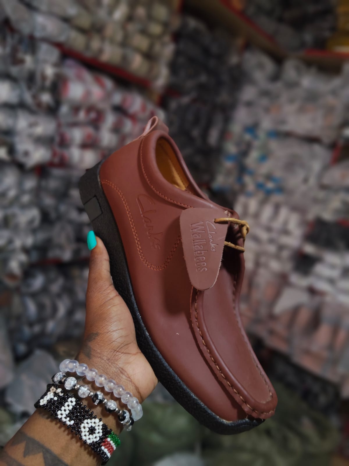 ⚡WALLABES CLARKS ⚡ORIGINAL/ NEW ARRIVAL/LATEST 🔥 HIGH Quality MEN'S sneakers ,All season wearing men/Gentle men fashioned sneakers🥰 Very elegant sneaker availble in all colours cute🥰😘⚡