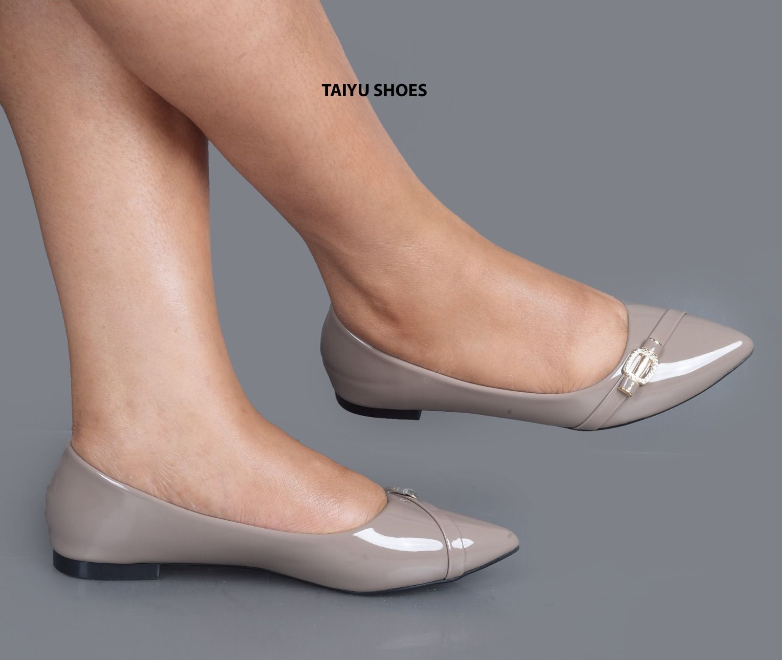 ⚡TAIYU latest Flats Design ⭐women flats✨ high quality leather sneakers⚡ high quality fashion breathable latest Fashioned classic vintage  marketed unique light flats ❤️‍🔥 very cute easy to walk flats