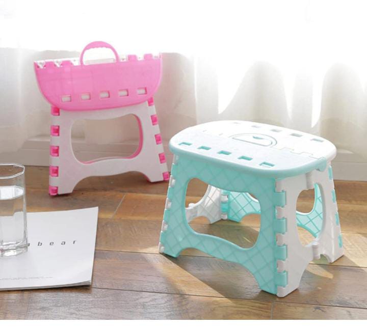 Kids mini Foldable Stool .The small step stool folds easily fold flat and is very compact when folded, saving over the closet space. Store it almost anywhere. Fold or unfold with just one gesture.