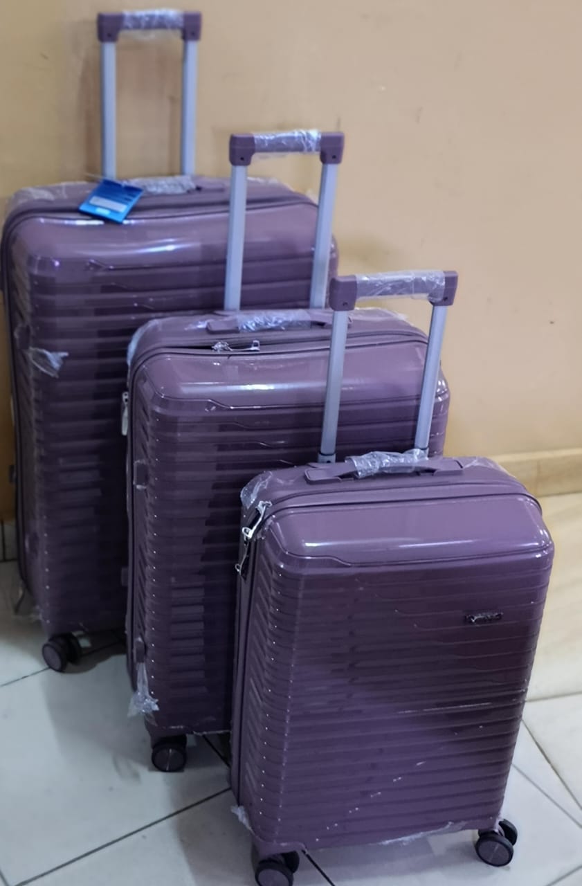 Unbreakable Rubber PP 3-in-1 Suitcase Set – Lightweight, Scratch Resistant Luggage with 360° Spinner Wheels, Double Compartments & Lock – 72cm, 69cm & 59cm Travel Trolley Cases