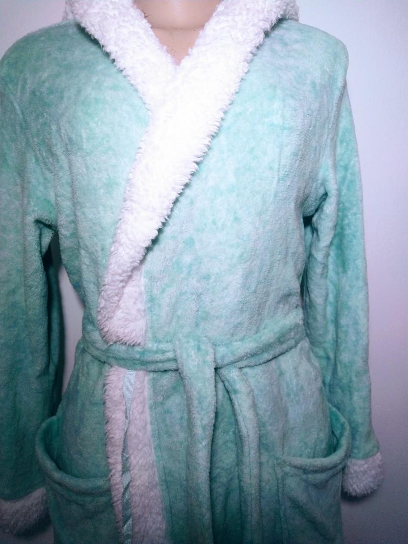 Soft Fleece Cotton Fashion Luxury UNISEX Bathrobe With Long Shawl Collar Flush Robe Bathroom Accessory With Detachable Outer Belt Hanging Loop Soft Touch Sexy V-neck used for Bathing Spa or Hotel