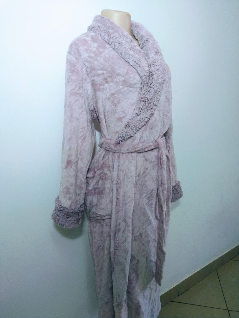 Soft Fleece Cotton Fashion Luxury UNISEX Bathrobe With Long Shawl Collar Flush Robe Bathroom Accessory With Detachable Outer Belt Hanging Loop Soft Touch Sexy V-neck used for Bathing Spa or Hotel